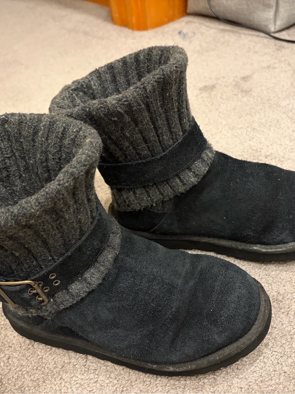 UGG Cambridge Black Suede Knit Cuff Boots Size 7